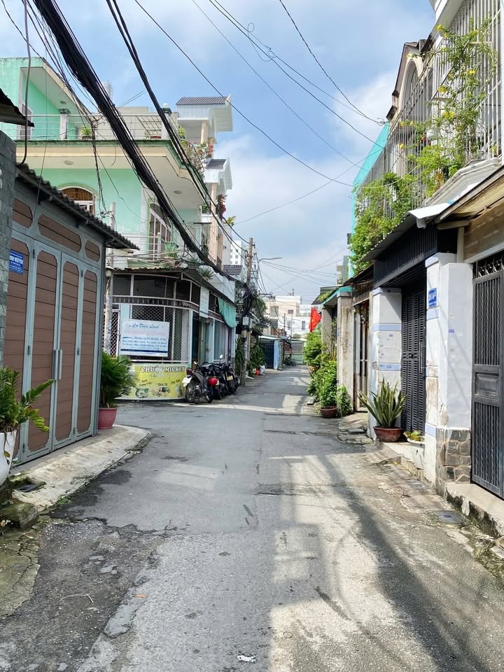 Nhà bán Tân Trụ, P15, Tân Bình 38m² giá 4 tỷ - Nhà mới keng ngay góc Hoàng Bật Đạt!