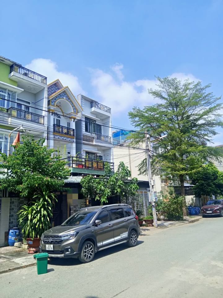 Nhà mặt tiền Lê Hồng Phong, Dĩ An 89m² giá 4.95 tỷ - Sổ hồng riêng