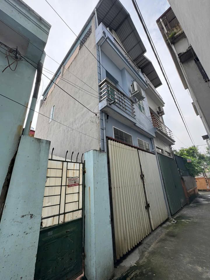 Nhà 3 tầng Cổ Bi, Gia Lâm 34m² giá 4 tỷ - Cơ hội an cư tuyệt vời!