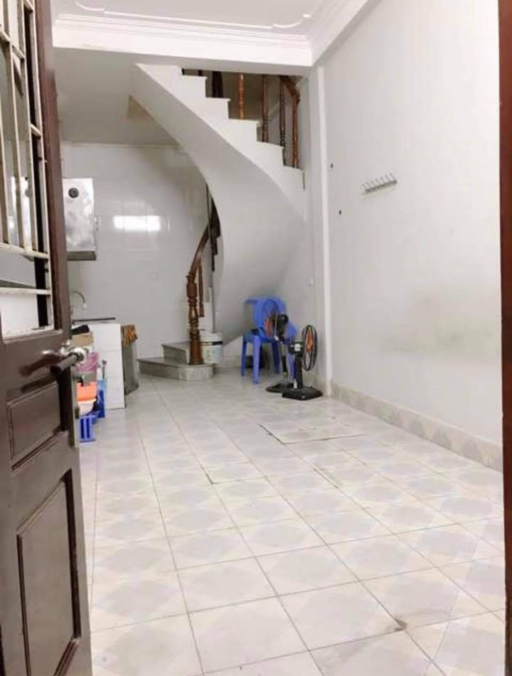 Nhà nguyên căn 4 tầng phố Khâm Thiên, Đống Đa – Giá 7 triệu/tháng, Sẵn sàng dọn vào ngay!