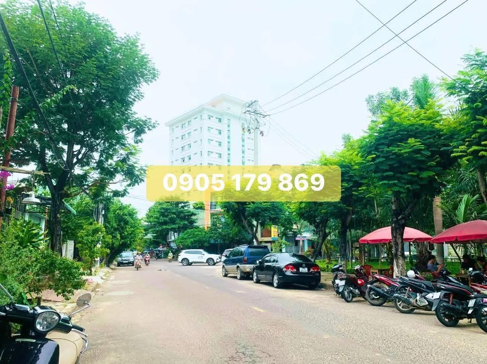 Nhà mặt tiền đường Chế Lan Viên, Quy Nhơn 165m² giá 10.2 tỷ - Kinh doanh sầm uất!