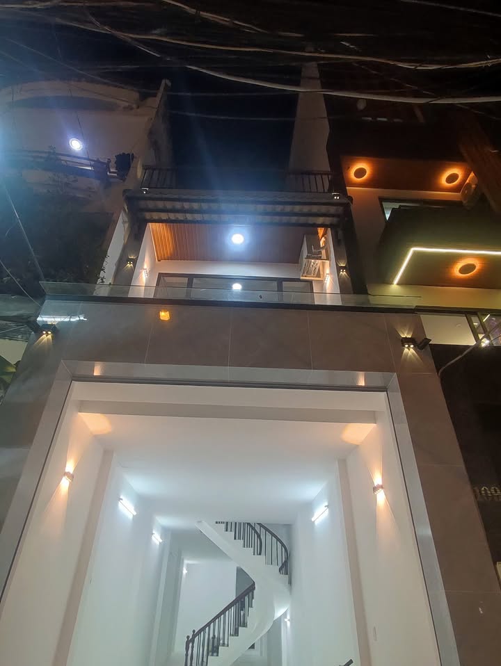 Nhà mặt tiền Đặng Chất, Quận 8, 59m² giá 19 tỷ - Kinh doanh sầm uất!