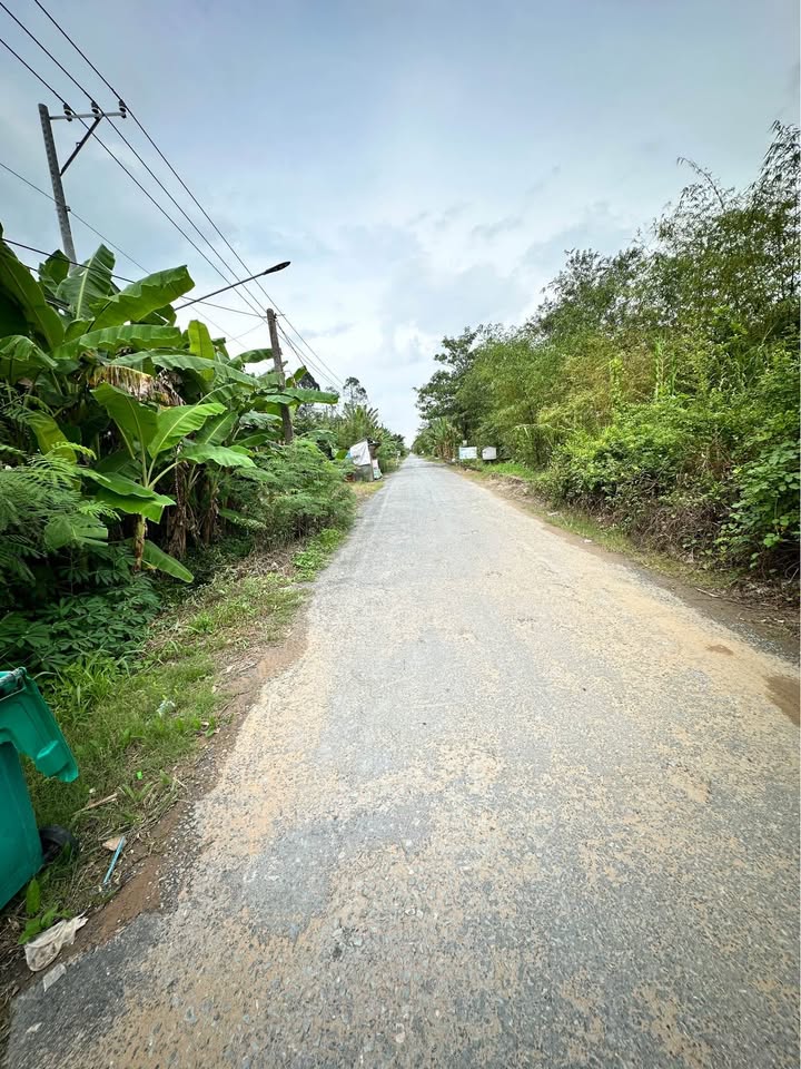 Nhà phố 277m² tại Phú Hữu, Cần Thơ giá 1.45 tỷ - Sân đậu ô tô, tặng nội thất