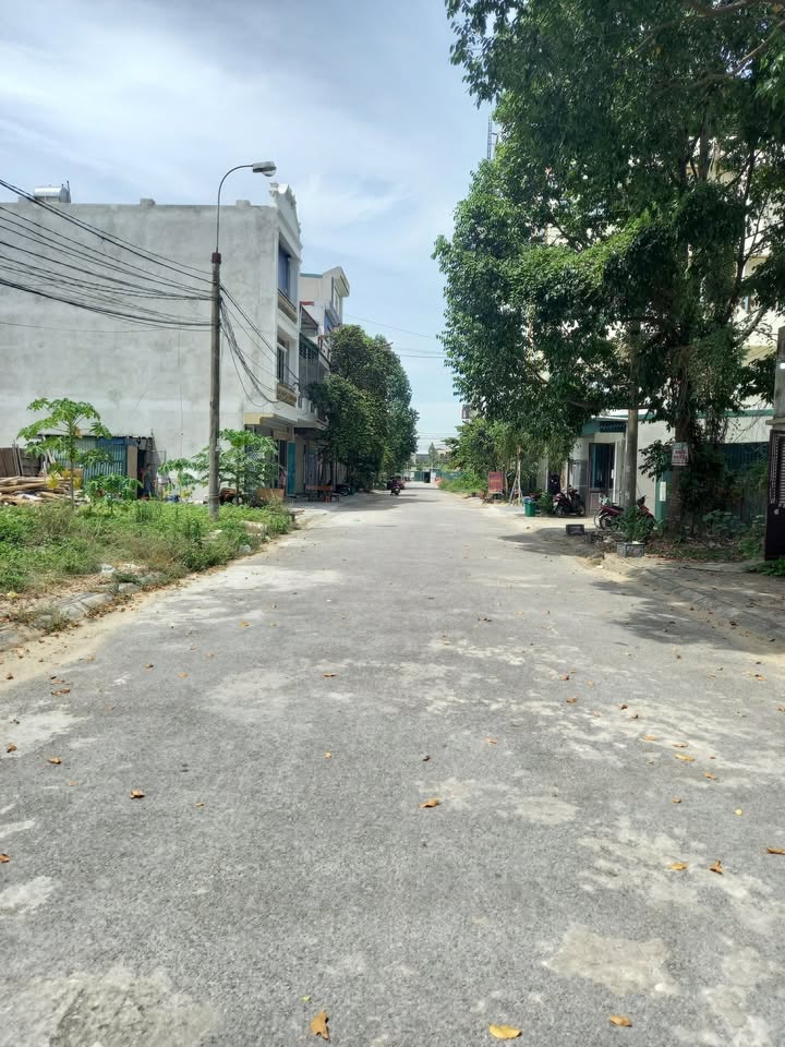 Đất nền phường Quảng Thắng, 100m² giá 4 tỷ - Đường rộng thuận tiện đầu tư!