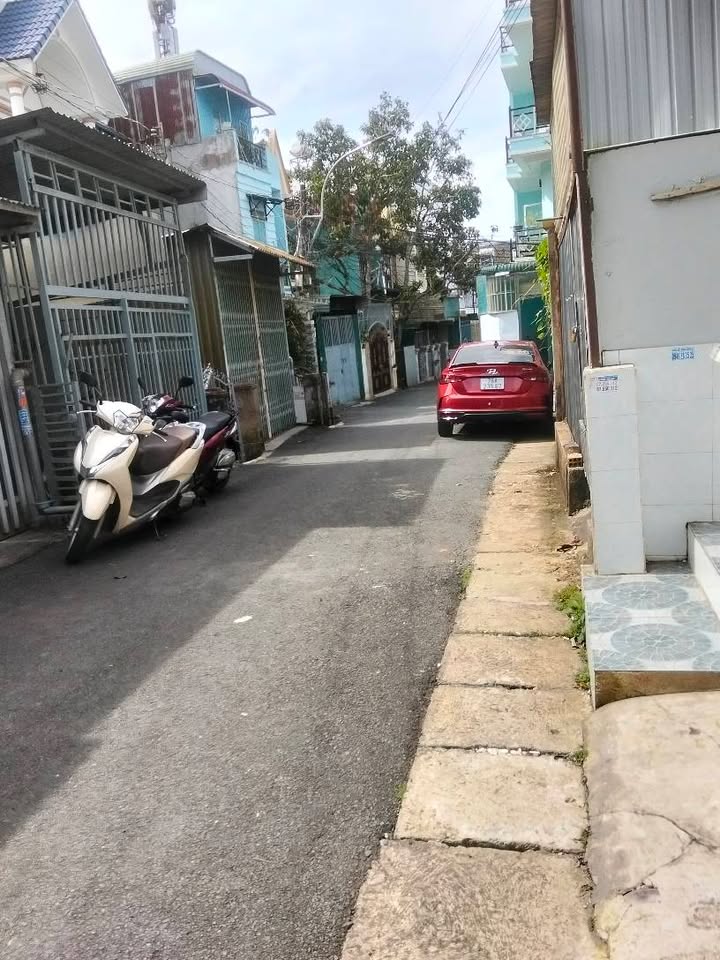 Nhà phố Mê Linh Đà Lạt 111.4m² giá 5.5 tỷ - Sẵn sàng vào ở ngay!