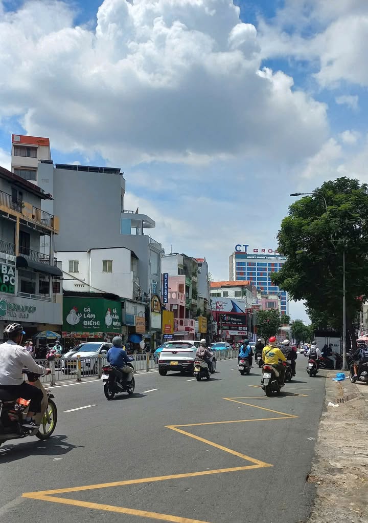 Nhà phố Trần Quang Diệu, Quận 3, 83m² giá 18.5 tỷ - Không thể bỏ lỡ!