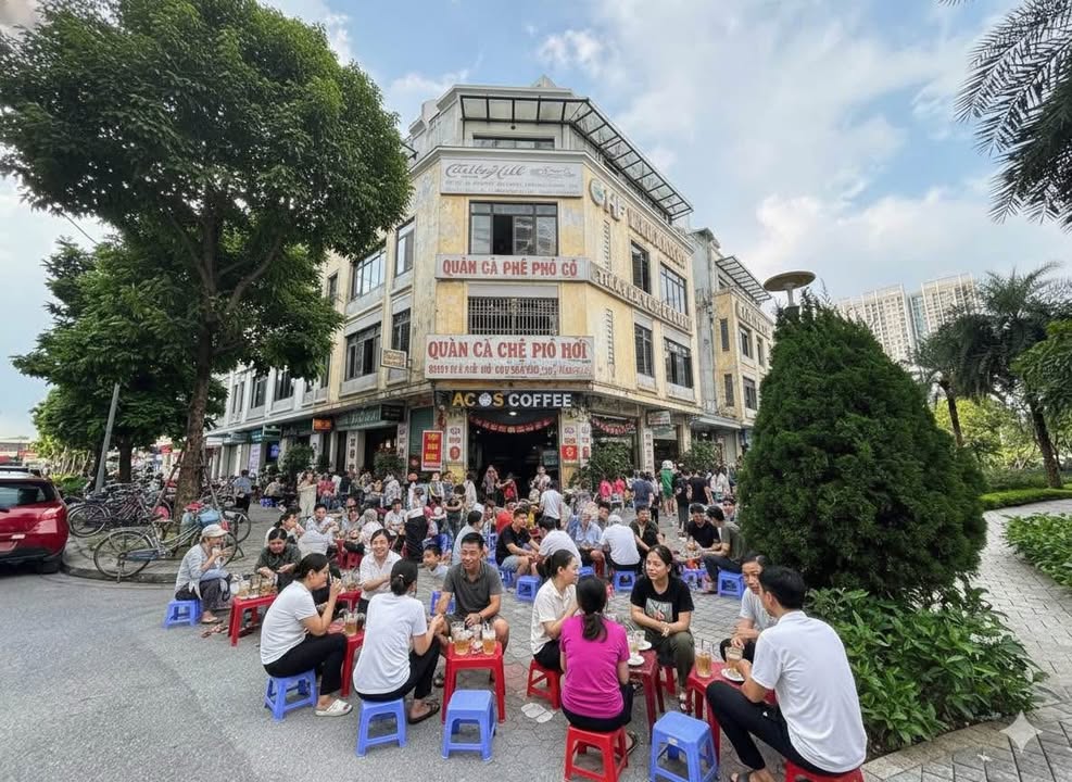 Cho thuê mặt phố Tô Hiệu, Cầu Giấy - Mặt tiền 25m, giá thỏa thuận hấp dẫn!