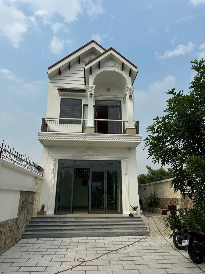 Nhà mặt tiền Bờ Huệ, Bình Chánh 277m² giá 10.5 tỷ - Sổ hồng riêng chính chủ!