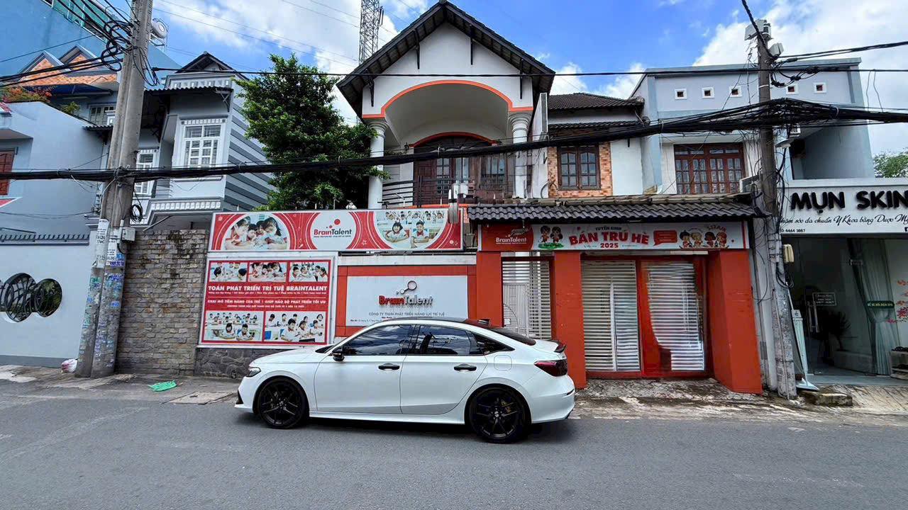 Bán nhà mặt tiền đường 12, Thủ Đức - Diện tích 200m² - Giá 25 tỷ thương lượng!