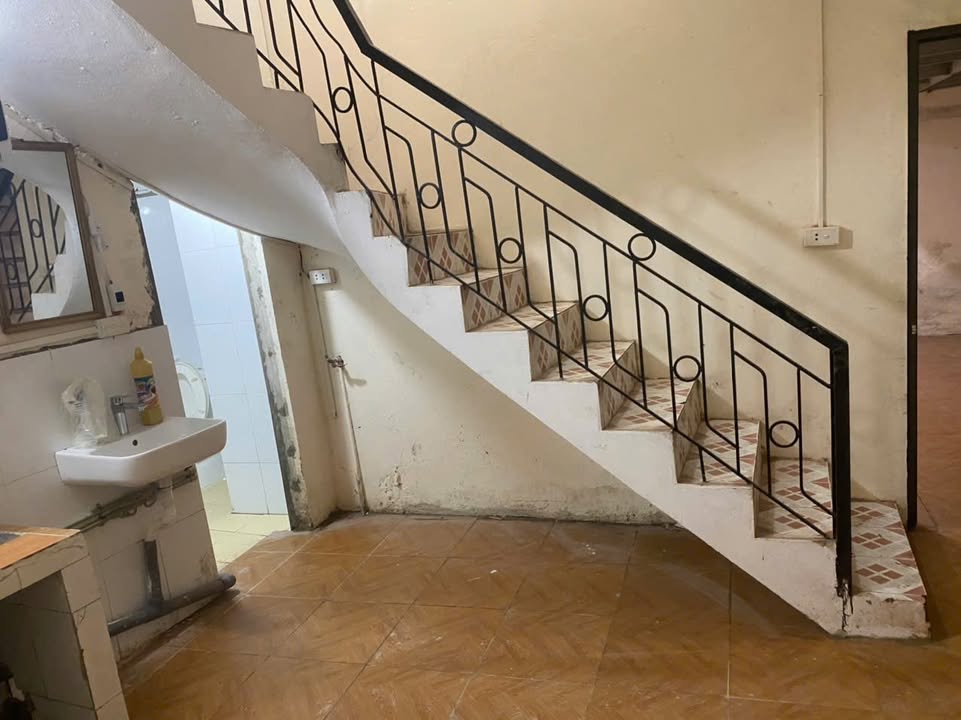 Nhà cho thuê phố Dương Văn Bé, quận Hai Bà Trưng, 40m² giá 6 triệu - Phù hợp gia đình!