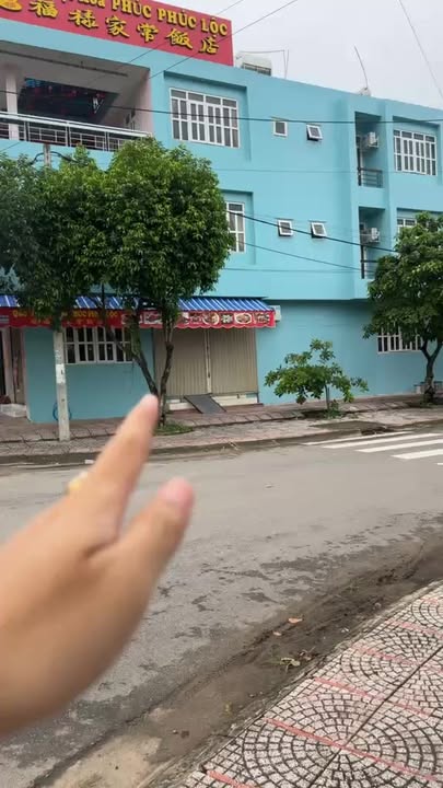 Nhà góc 2 mặt tiền kinh doanh tại Trảng Bom, Đồng Nai - Diện tích 120m², giá thỏa thuận!