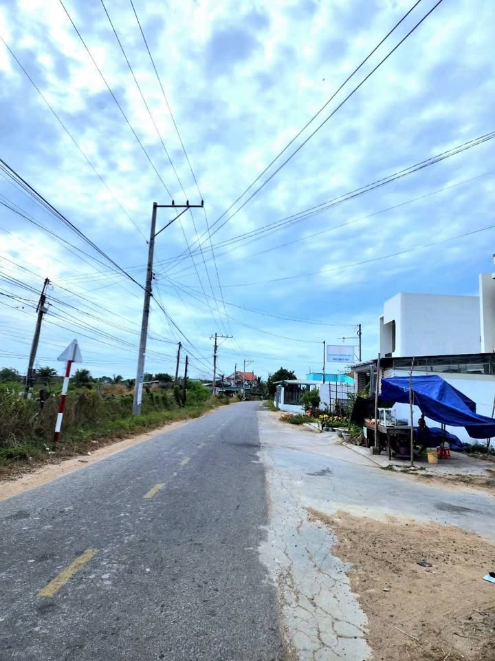 Đất nền lô góc 116m² giá 1 tỷ - Vị trí đắc địa gần KCN Phan Thiết!