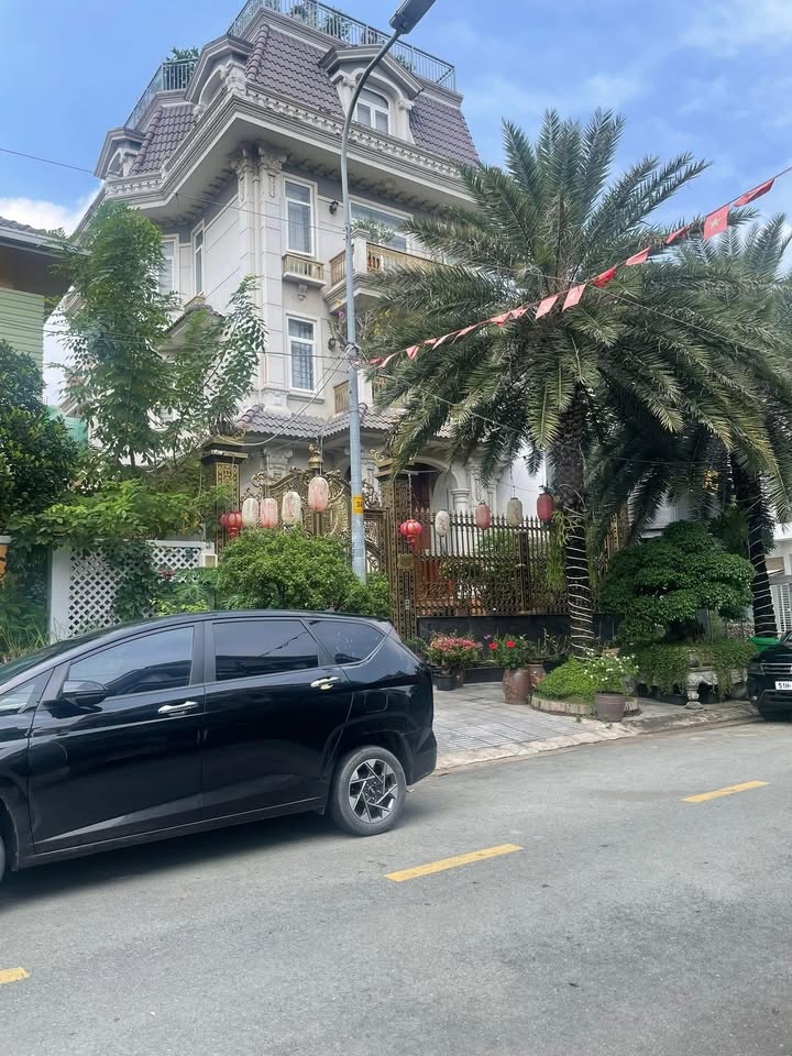 Biệt thự Khu B - Khu đô thị An Phú An Khánh, Quận 2 - Thiết kế hiện đại, tiện nghi đẳng cấp!