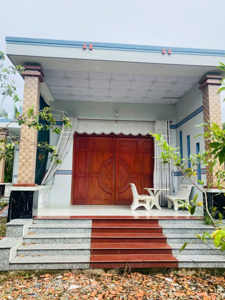 Nhà đẹp mặt tiền lộ nhựa Tiên Thủy, Châu Thành, Bến Tre 700m² giá 1.7 tỷ - Cơ hội đầu tư tuyệt vời!