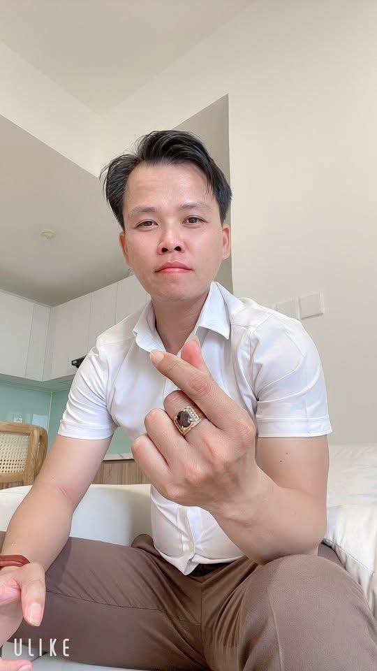 Căn hộ Vinhomes Grand Park Thủ Đức 81.5m² giá 4.15 tỷ - Căn góc view hồ bơi