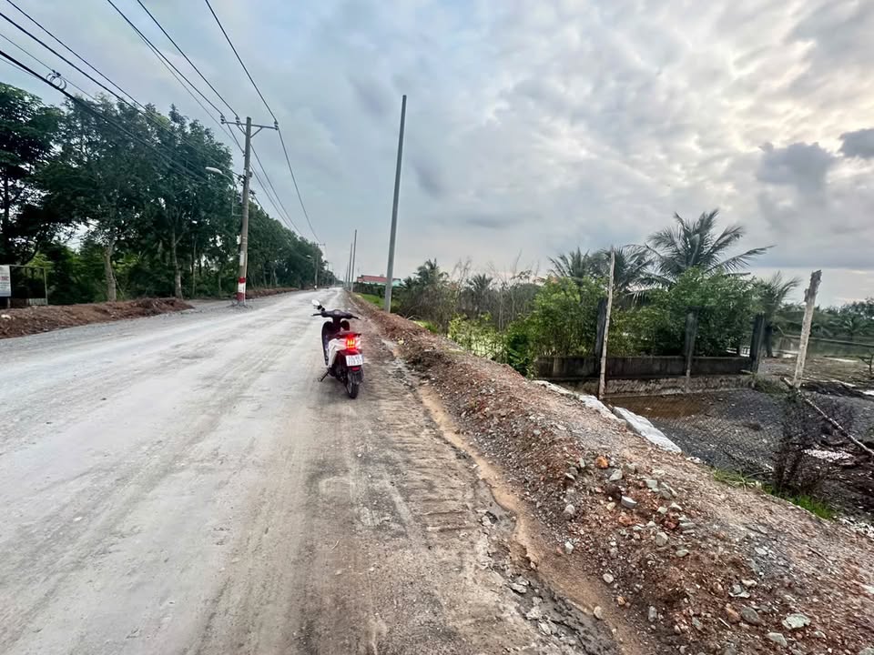 Đất mặt tiền Bà Tỵ, Tân Nhựt 1075m² giá 11 tỷ - Đầu tư sinh lời ngay!