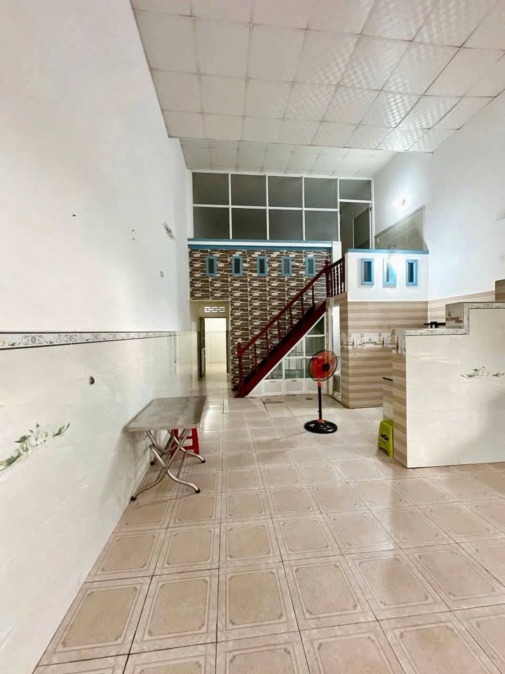 Nhà cho thuê Hẻm 6 Cồn Dê Ngọc Hiệp Nha Trang 100m² giá chỉ 5 triệu/tháng - Không thể bỏ qua!