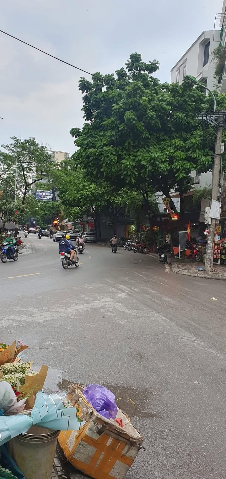 Nhà Mặt Phố Lê Hồng Phong Hà Đông 55m² giá thỏa thuận - Bàn giao ngay!