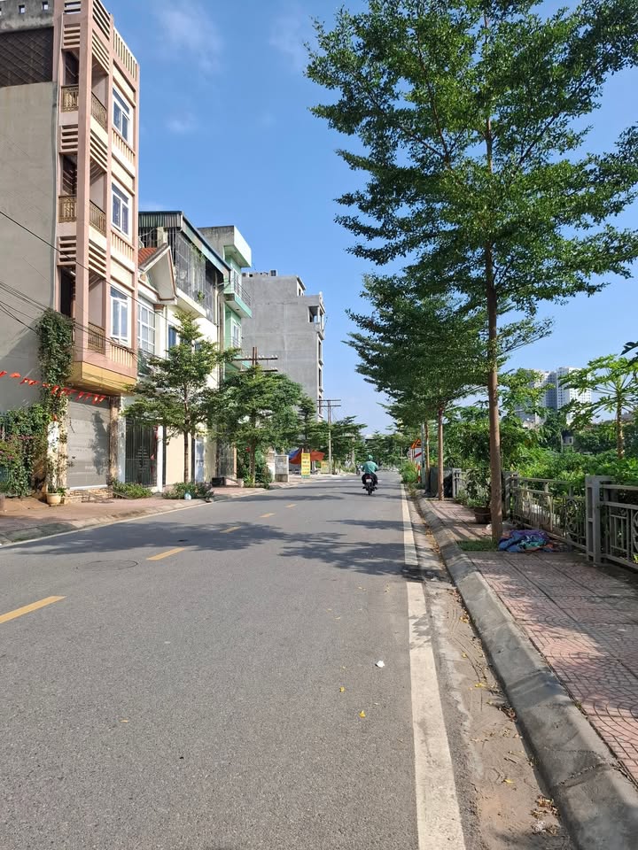 Nhà mặt phố Ngọc Hồi 62m² giá 11.5 tỷ - Tiềm năng kinh doanh lớn!