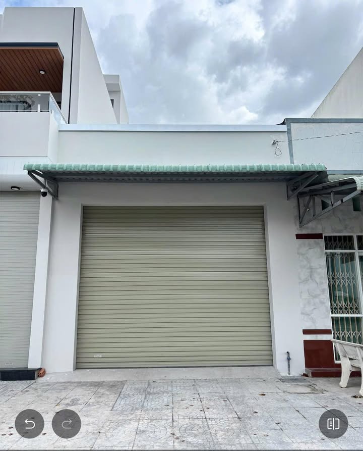 Cho thuê mặt bằng Lê Hồng Phong 115m² giá 9 triệu - Mặt tiền kinh doanh sầm uất!