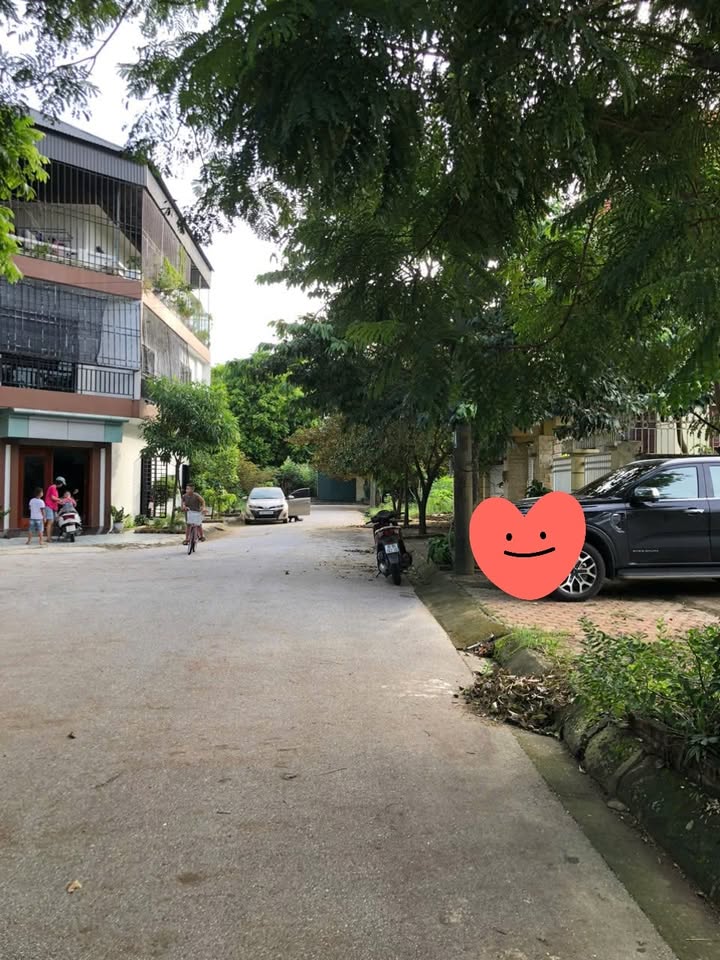 Lô đất biệt thự 324m² tại phường Quảng Phú - Giá chỉ 8.2 tỷ, đầu tư sinh lời cao!