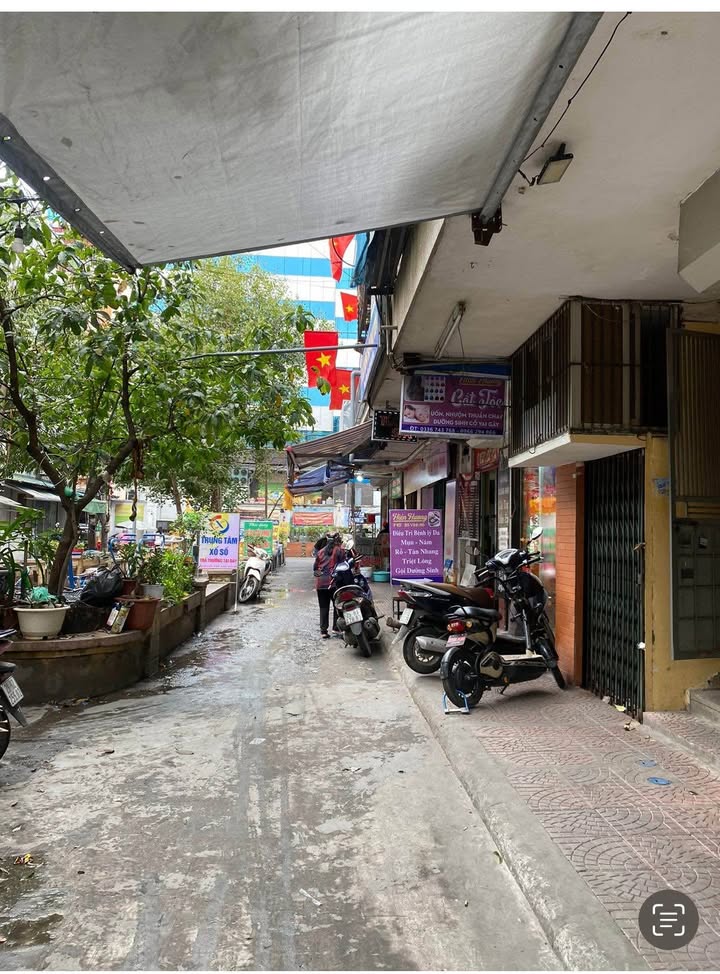 Căn hộ Tập thể tầng 5 Nhà B Vĩnh Hồ 70m² giá 2.8 tỷ - Vị trí đắc địa thuận tiện kinh doanh!