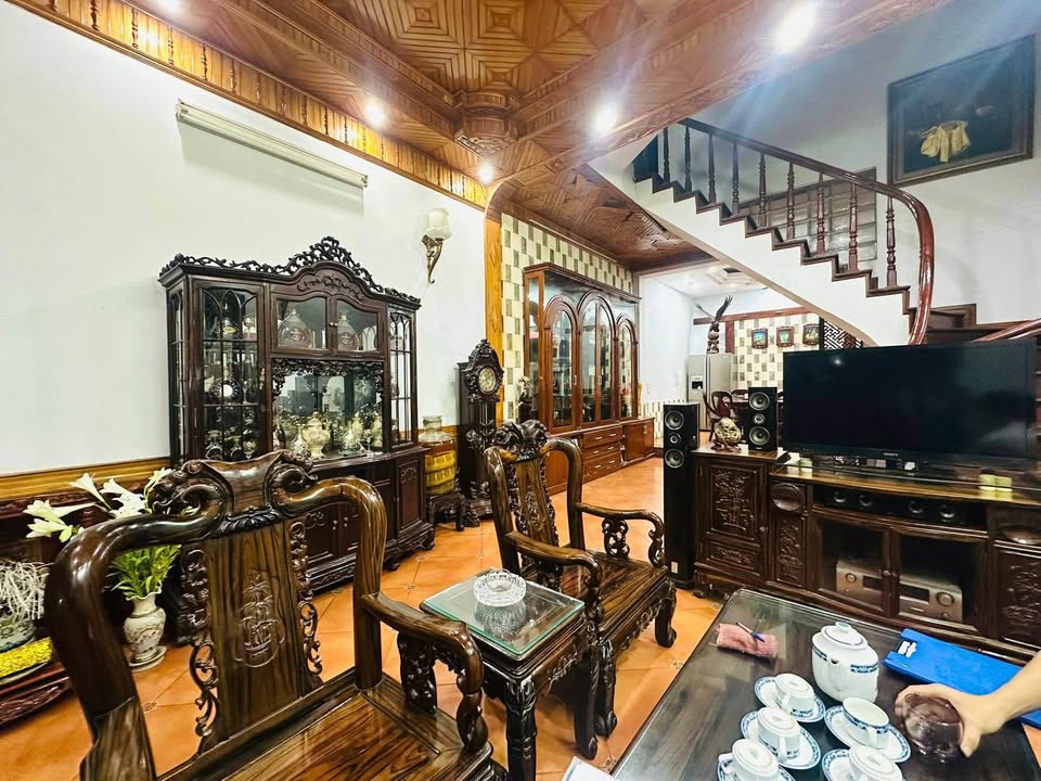 Nhà mặt phố Lưu Quang Vũ, Cầu Giấy 85m² giá 46.x tỷ - Đầu tư sinh lời ngay!