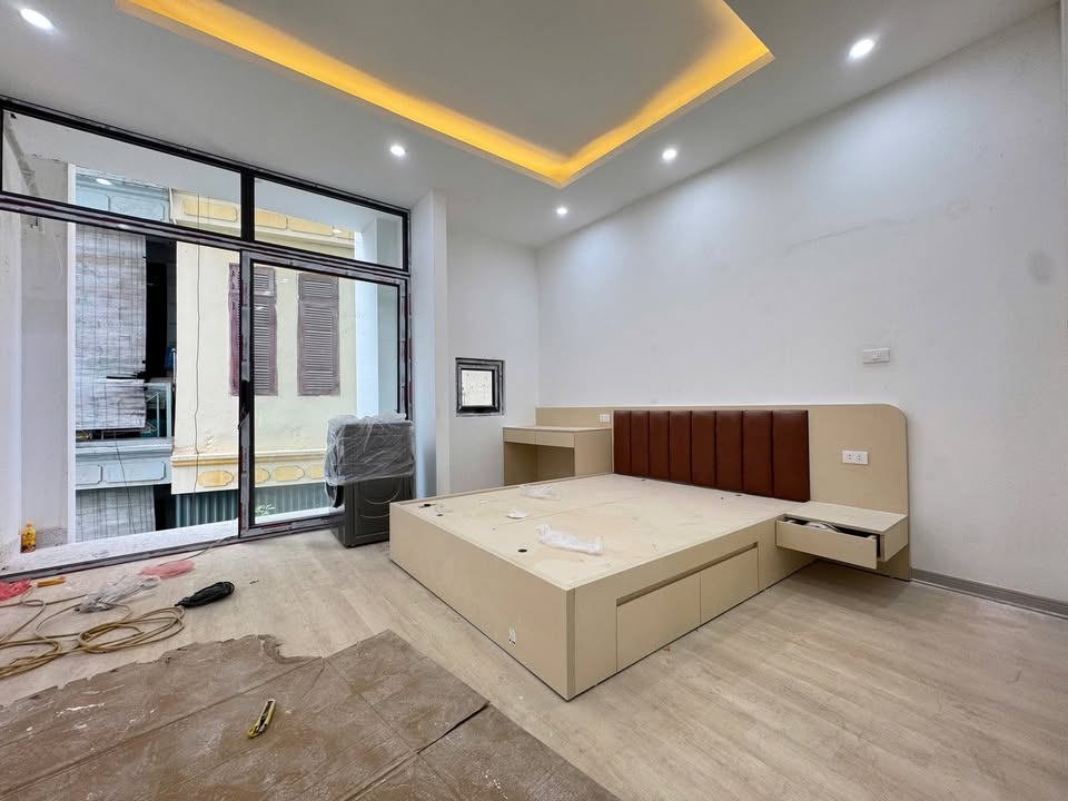 Nhà cho thuê tại Ngõ 189 Nguyễn Ngọc Vũ, Cầu Giấy - Studio/2N1K Duplex full nội thất cao cấp