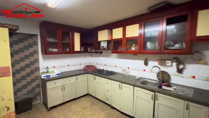 Nhà phố 5,5 tầng phường Cao Xanh, Hạ Long 90m² giá 7.2 tỷ - Đầu tư lý tưởng!