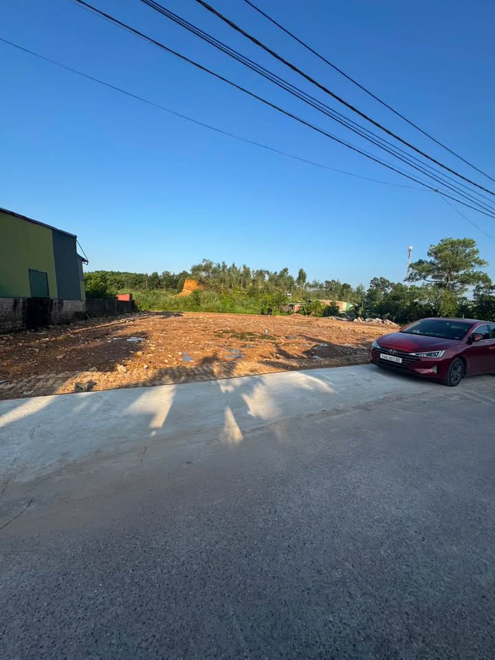 Đất nền chính chủ Ngõ 139 Hải Yên 99m² giá 1 tỷ - Vị trí đẹp, thuận tiện!