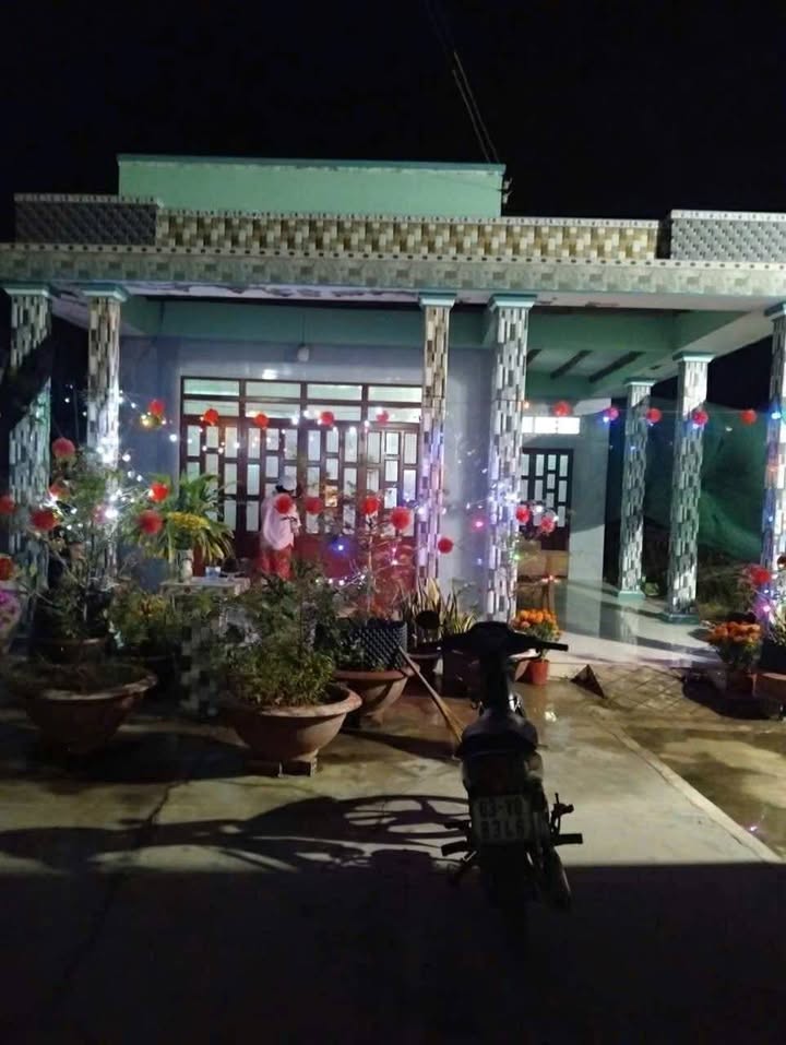 Nhà cấp 4 mặt tiền tỉnh 862, diện tích 649m², giá 2.9 tỷ - Sẵn sàng vào ở ngay!