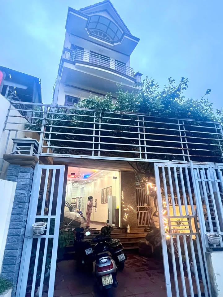 Nhà 3 tầng Cẩm Tây, Cẩm Phả, 90m², giá 2.5 tỷ - Chính chủ bán gấp!