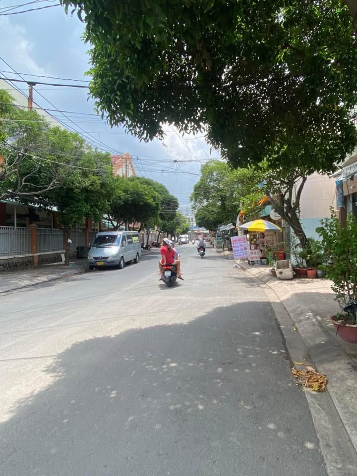 Nhà mặt tiền Trần Quang Cơ, Tân Phú, 48m² giá 5.3 tỷ - Vị trí đẹp, kinh doanh thuận lợi!