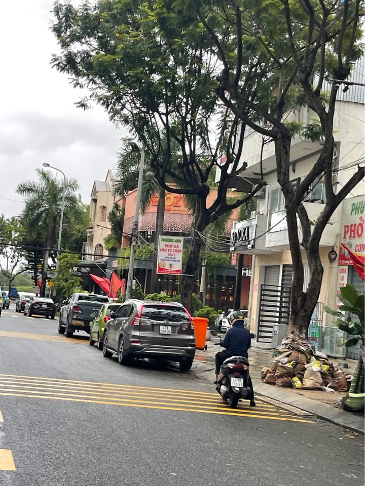 Bán FrontHouse Lô Góc Đô Đốc Lộc Cẩm Lệ 145m² giá 9 tỷ - Đang kinh doanh sinh lời!