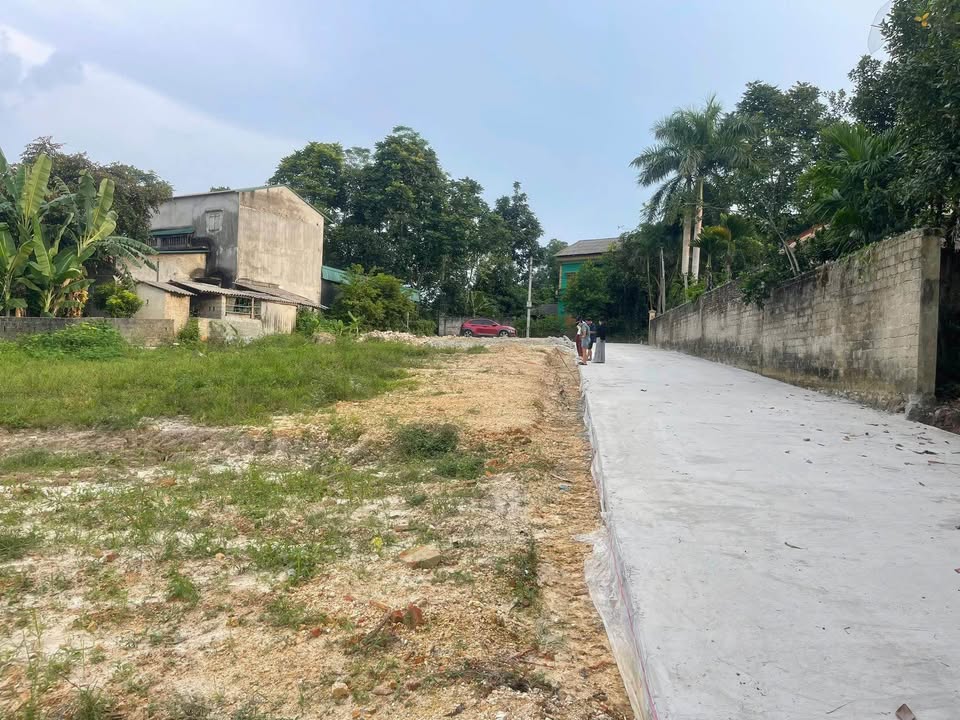 Đất nền Tuyên Quang 105m² giá chỉ vài trăm triệu - Pháp lý đầy đủ, vị trí đẹp!