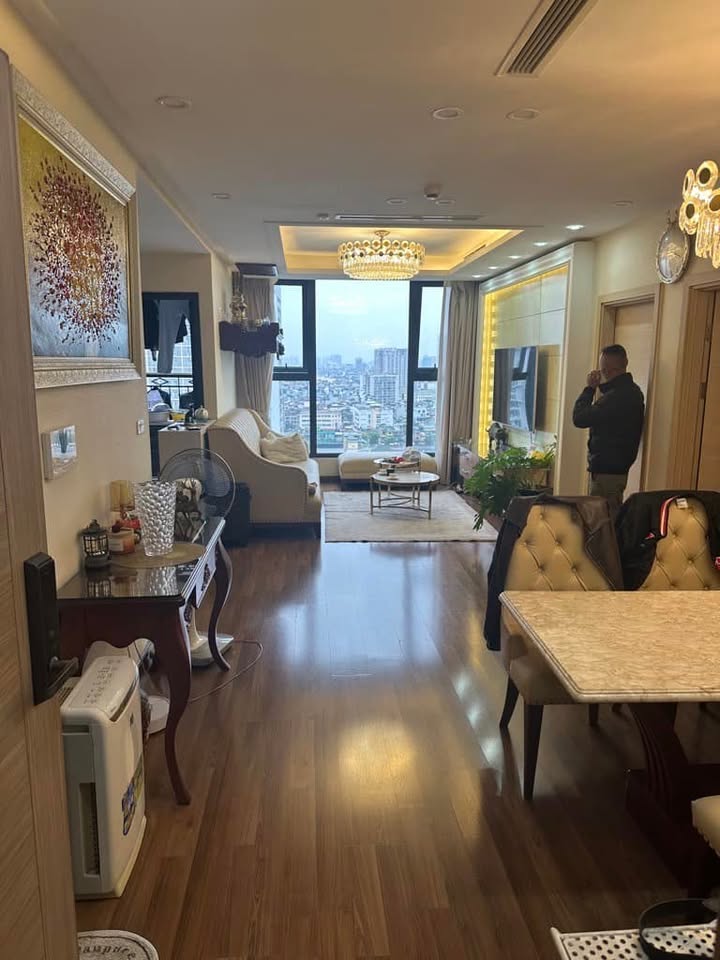 Căn hộ 2 ngủ Nam Cao Ba Đình 82m² giá 11.65 tỷ - View Hồ Giảng Võ đẹp mắt!