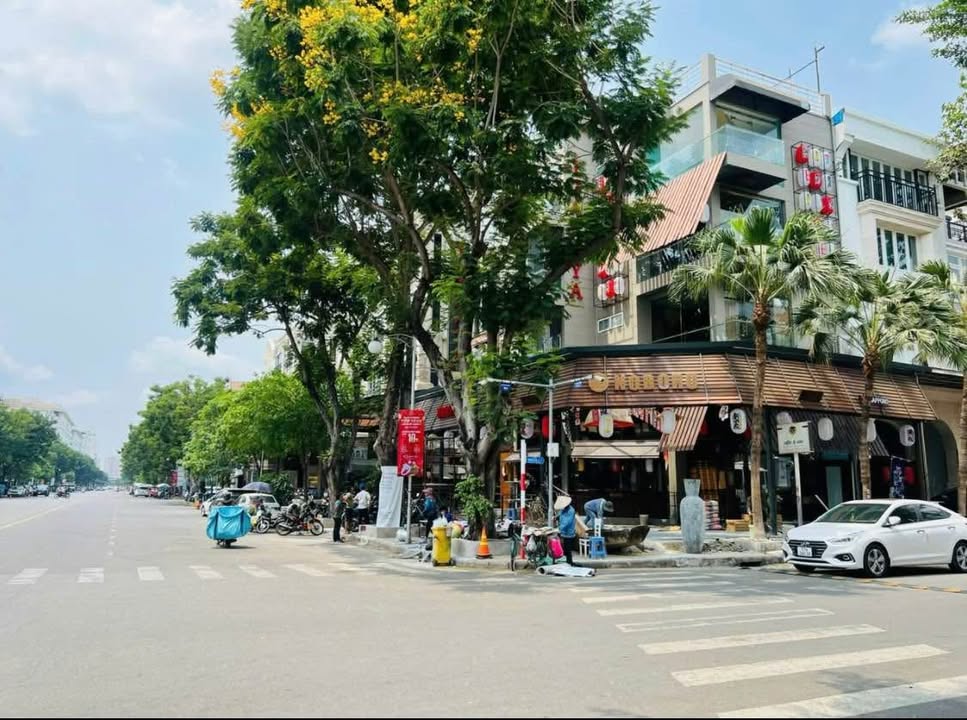 Shophouse cho thuê 191m² góc 2 mặt tiền đường Bùi Bằng Đoàn - Phù hợp làm nhà hàng, showroom!