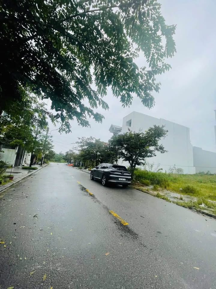 Đất KQH Bầu Vá, Tp Huế 143m² giá 4.586 tỷ - Đường rộng 13,5m, gần công viên!