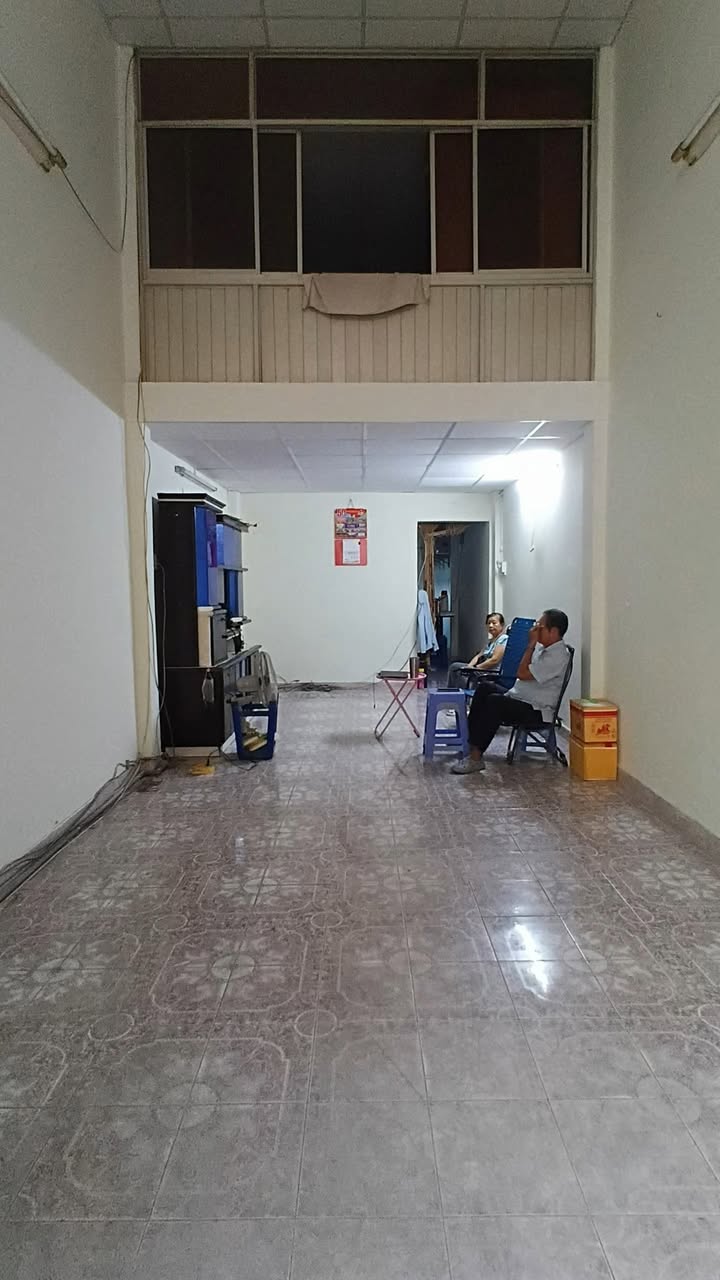 Nhà cho thuê Trần Hưng Đạo, Q5 - Diện tích 40m², giá 11 triệu/tháng - Phù hợp cho ở và kinh doanh online!