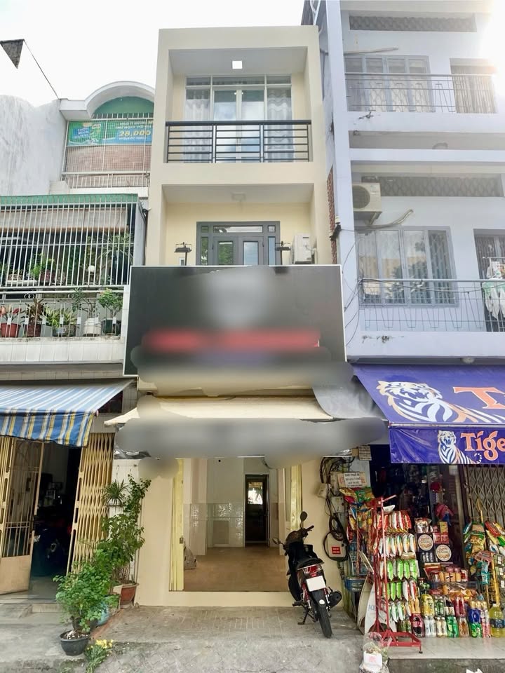 Nhà mặt tiền đường Nguyễn Tiểu La, phường Vườn Lài, Quận 10 - Giá chỉ 18 triệu/tháng!