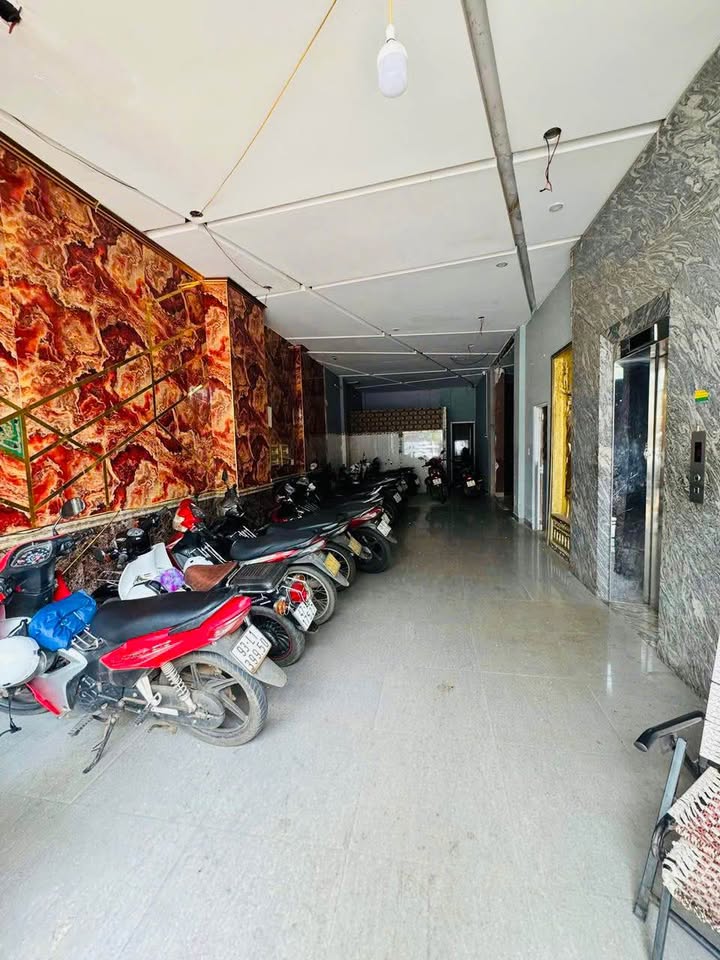 Cho thuê mặt tiền Y Wang 160m² giá 30 triệu - Kinh doanh sầm uất!