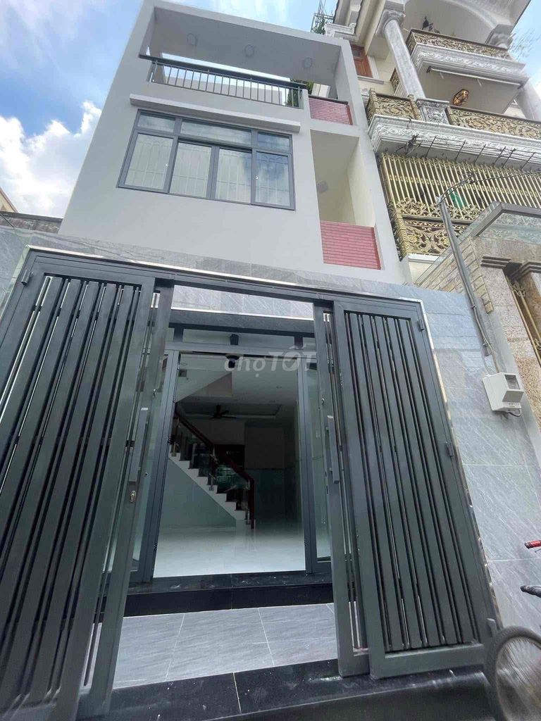 Nhà đẹp 3 tầng hẻm thông P.5 Quận 8 giá 6.9 tỷ - Sổ hồng riêng