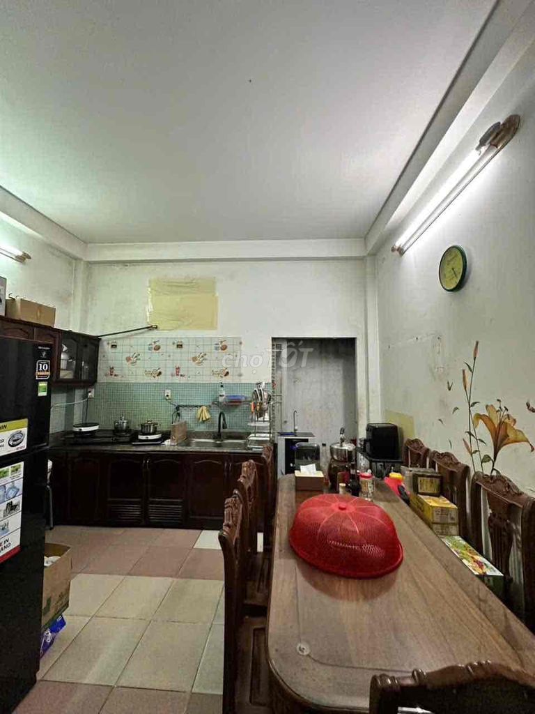 Nhà 2 lầu quận Tân Phú 57m² giá 5.68 tỷ - Chính chủ bán gấp!