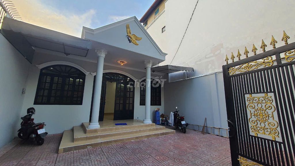 Nhà mặt tiền Gò Dưa 270m² giá 19 triệu - Phù hợp kinh doanh