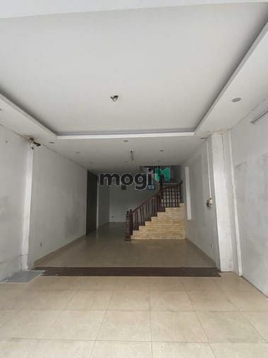 Nhà mặt phố Phạm Văn Đồng 75m² giá 25 triệu - Chính chủ cho thuê gấp!