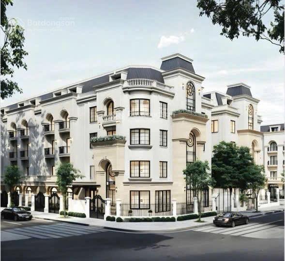 Liền kề KĐT 360 Giải Phóng, mặt đường Vành Đai 2,5, DT 115m2 giá 35 tỷ - Đầu tư sinh lời hấp dẫn!