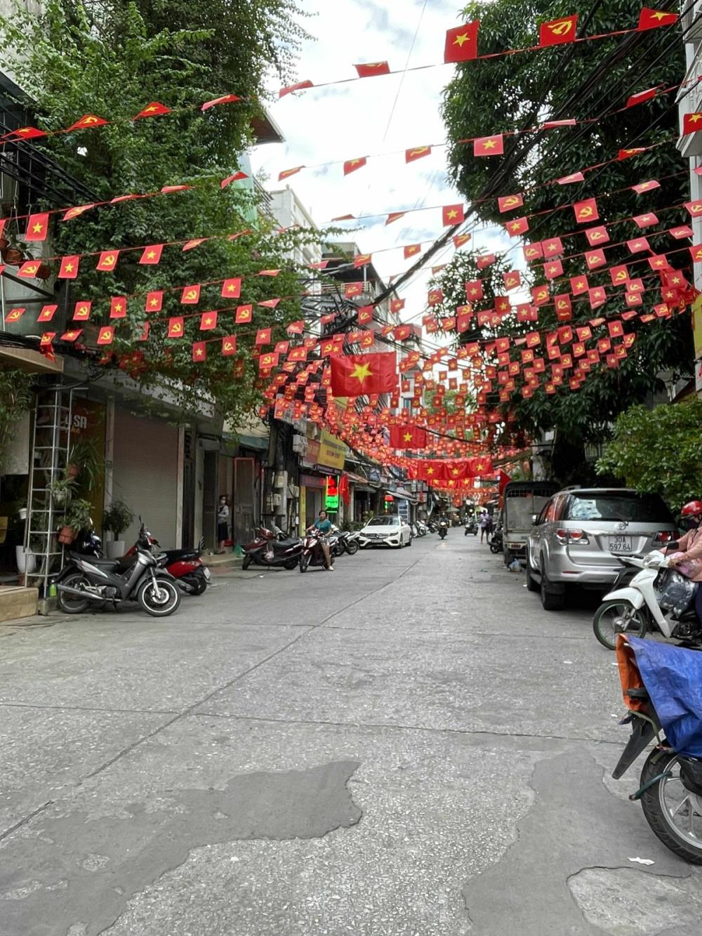 Bán nhà mặt phố Phúc Tân, Hoàn Kiếm, 81m² chỉ 24 tỷ - Kinh doanh đắc địa!