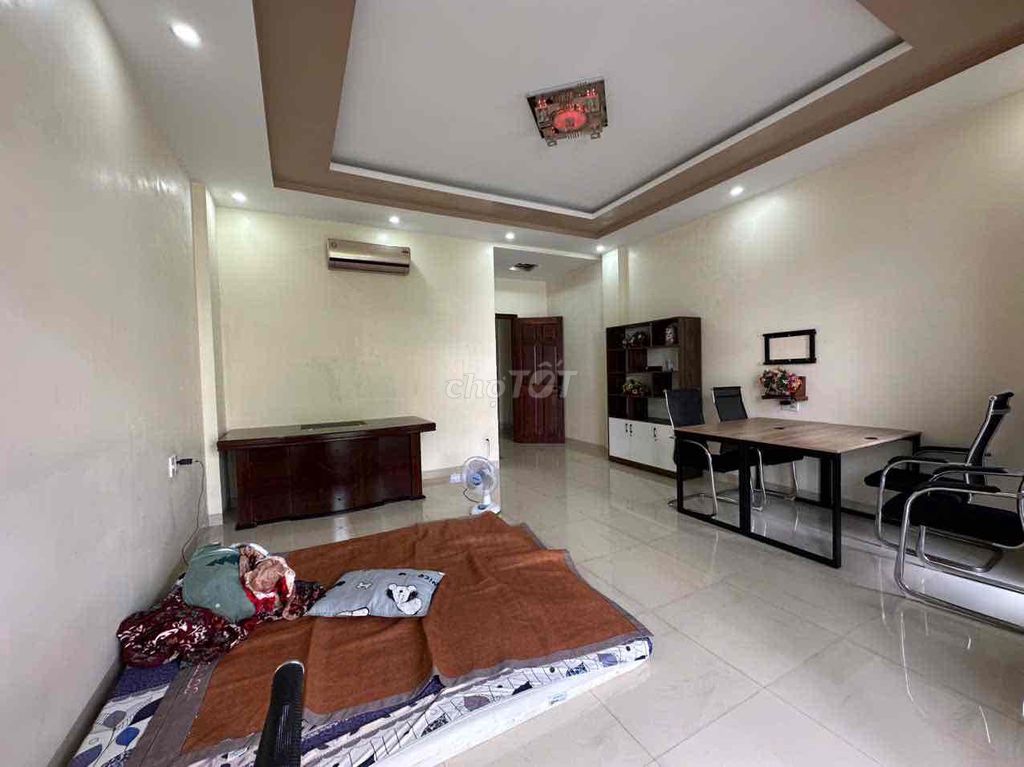 Cho thuê văn phòng Quận Gò Vấp 40m² giá 5.5 triệu - Sẵn sàng vào ngay!