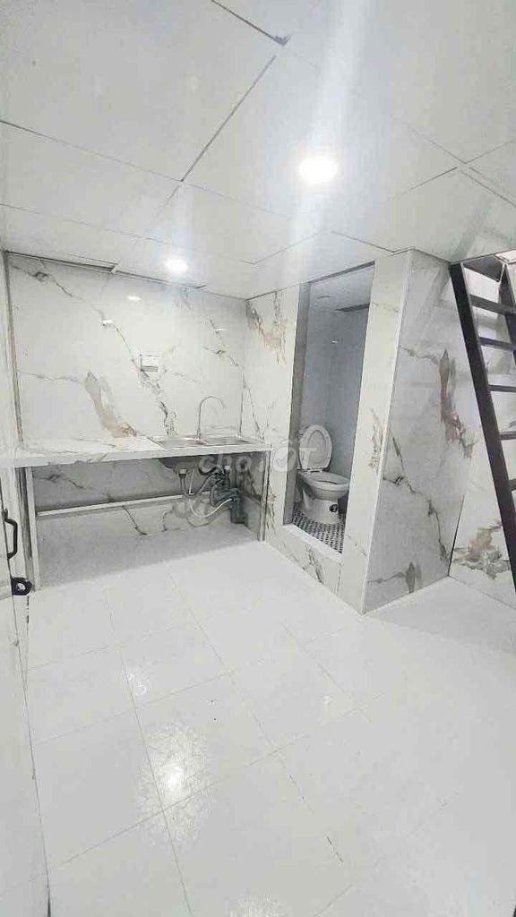 Phòng trọ gác mới tinh tại Hồng Bàng, Quận 5 – Giá chỉ từ 3.2 triệu!