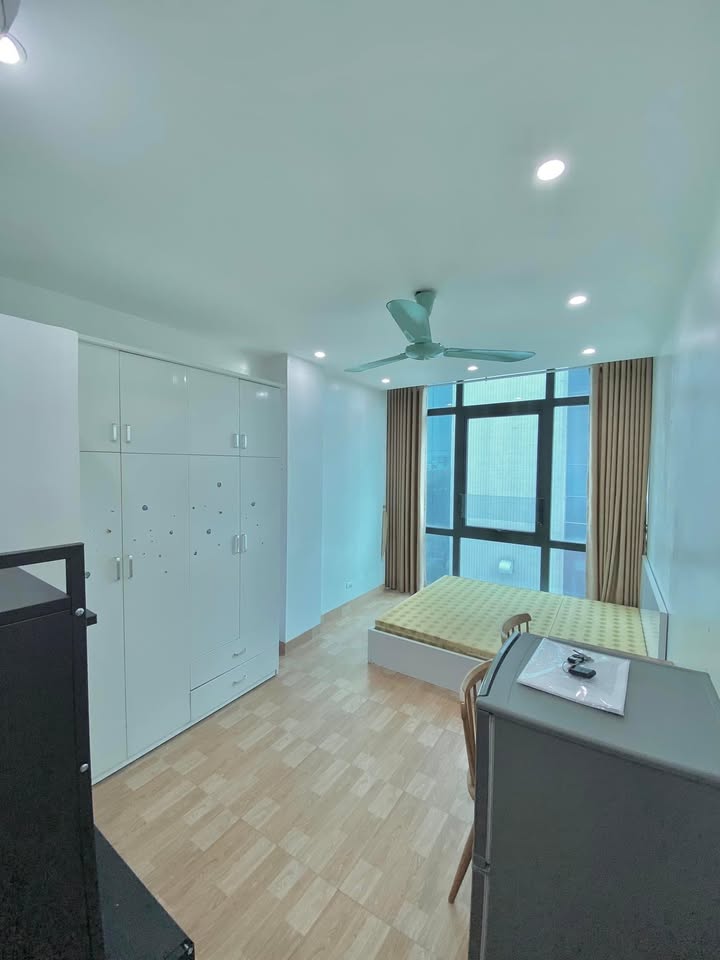 Phòng cho thuê 25m² tại Tây Hồ - View đẹp, đầy đủ tiện nghi!